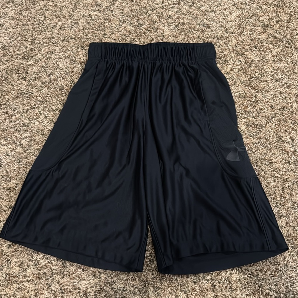 NEW Men’s Under Armour UA Black Long Basketball Athletic Shorts - Size Small